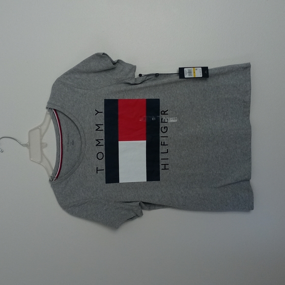 Tommy Hilfiger Tops - Tommy Hilfiger size medium gray nwt womens